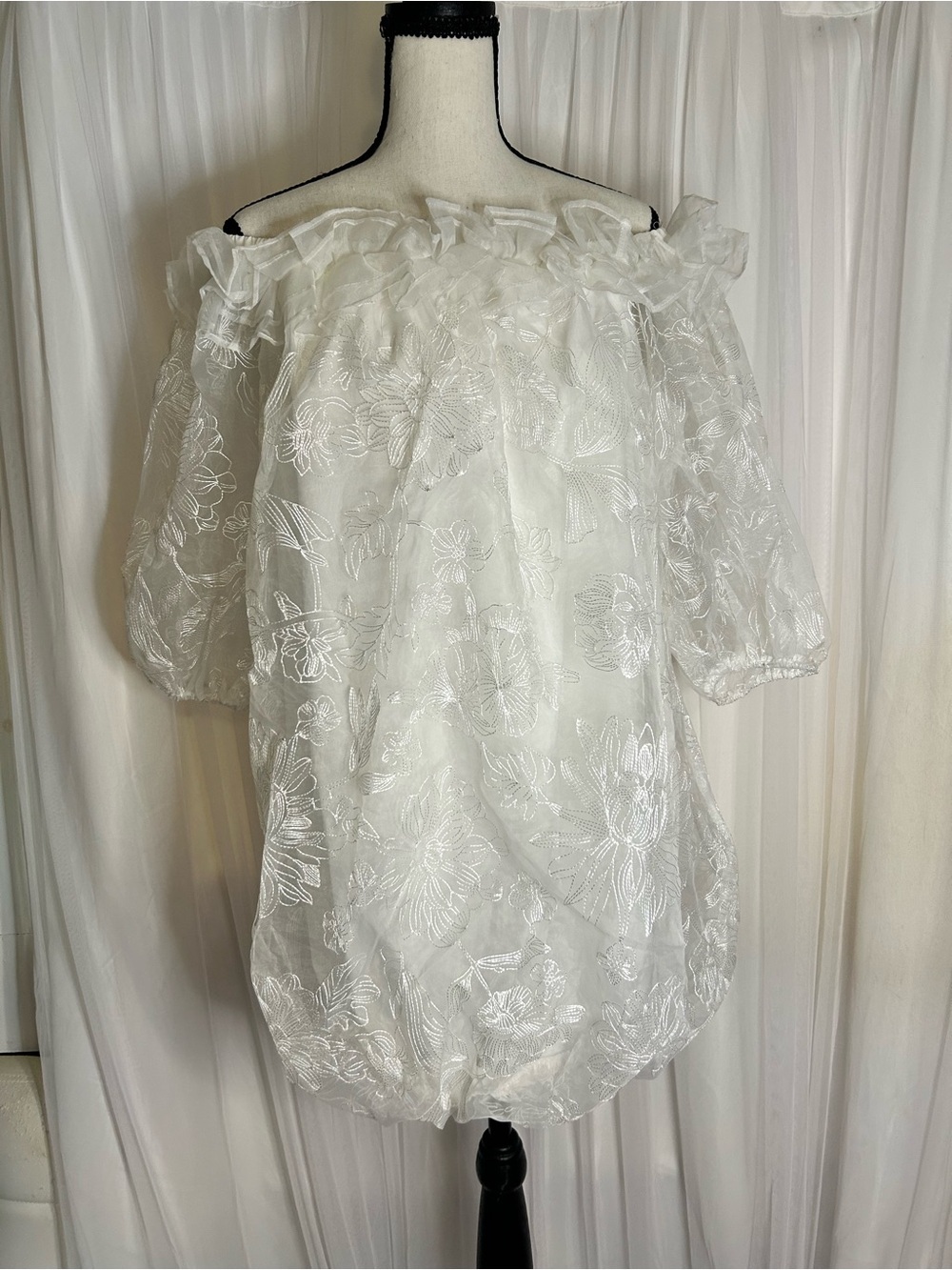 Hot & Delicious White Off-Shoulder Floral Lace Bubble Dress